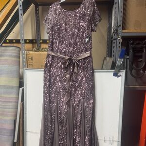 Elegant Sequin Maxi Dress in Purple